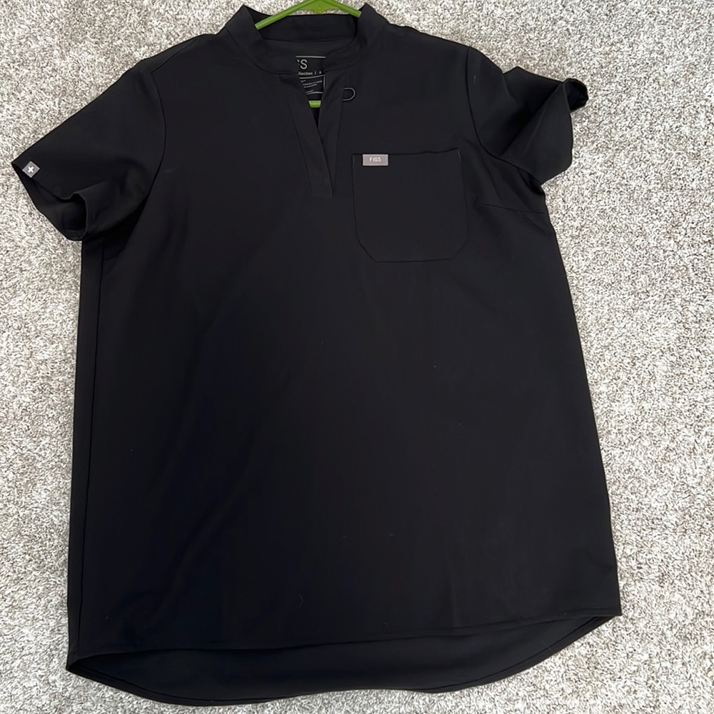 Figs maternity scrub set. Small